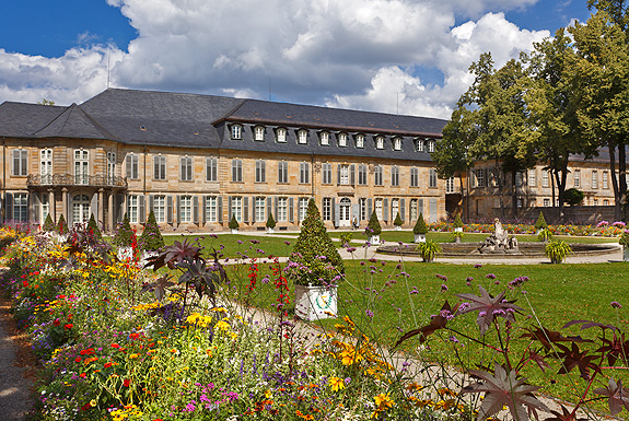Picture: Garden façade of the New Palace