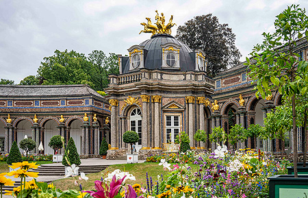 Bild: Neues Schloss Eremitage