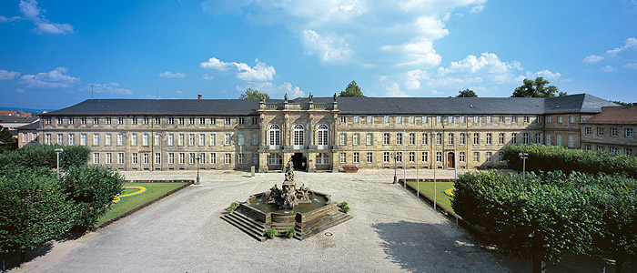 Bild: Hauptfassade des Neuen Schlosses